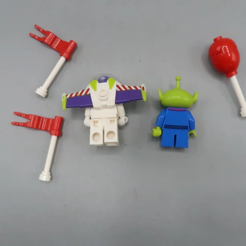 Lego Toy Story Buzz Lightyear & Alien Minifigure Lot with Balloon Flags